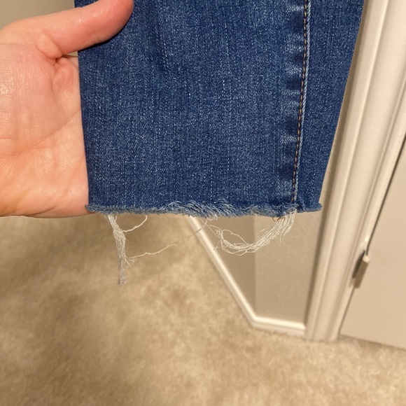 10” high rise skinny Madewell denim jeans with front buttons - Picture 4 of 5